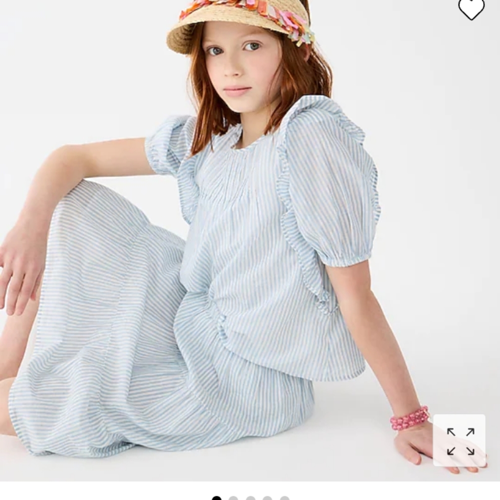 Girls' puff-sleeve ruffle top